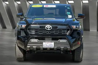 Toyota Tacoma 2025 4x4 TRD Off-Road 4dr Double Cab 5.0 ft SB 8A