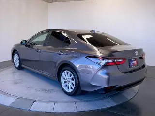 Toyota Camry 2022 LE 4dr Sedán