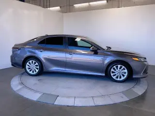 Toyota Camry 2022 LE 4dr Sedán