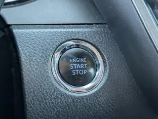 Toyota Camry 2018 XLE V6 4dr Sedán