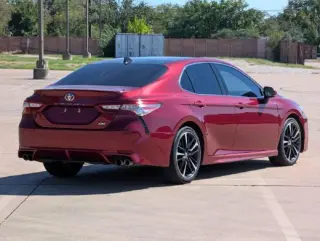 Toyota Camry 2018 XLE V6 4dr Sedán