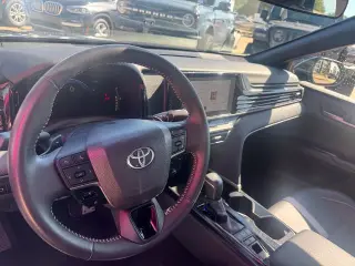 Toyota Camry 2026 SE 4dr Sedán