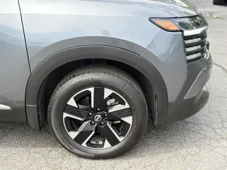 Nissan Kicks 2025 AWD SV 4dr Crossover