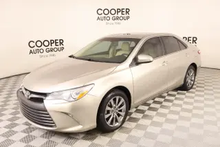 Toyota Camry 2017 SE sedán 4 puertas