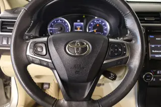 Toyota Camry 2017 SE sedán 4 puertas