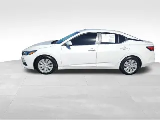 Nissan Sentra 2023 S 4dr Sedán
