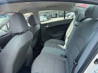 Kia Forte 2018 S 4dr Sedán