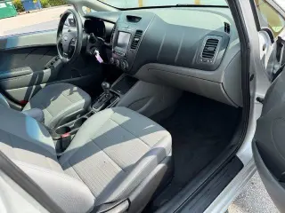 Kia Forte 2018 S 4dr Sedán