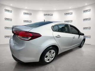 Kia Forte 2018 S 4dr Sedán