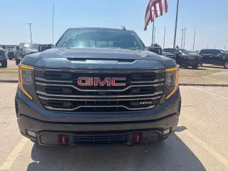 GMC Sierra 1500 2023 4x4 AT4 4dr Crew Cab 5.8 ft. SB