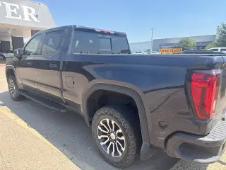 GMC Sierra 1500 2023 4x4 AT4 4dr Crew Cab 5.8 ft. SB