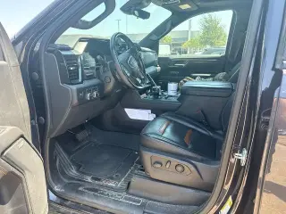 GMC Sierra 1500 2023 4x4 AT4 4dr Crew Cab 5.8 ft. SB