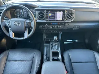 Toyota Tacoma 2022 4x4 TRD Off-Road 4dr Double Cab 6.1 ft LB