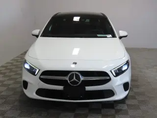 Mercedes-Benz Clase A 2019 A 220 4dr Sedán