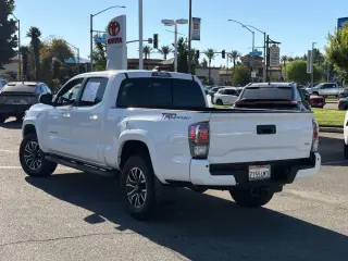 Toyota Tacoma 2022 4x2 TRD Sport 4dr Double Cab 6.1 ft LB