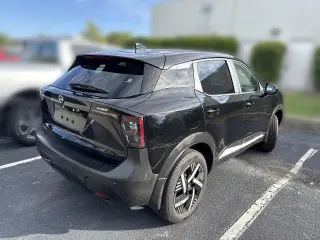Nissan Kicks 2025 SV 4dr Crossover