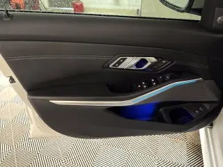 Sedán BMW 3 Series 2019 330i 4 puertas