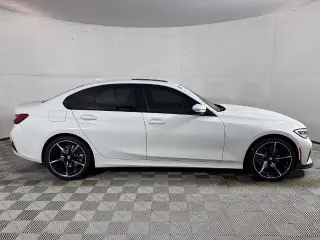 Sedán BMW 3 Series 2019 330i 4 puertas