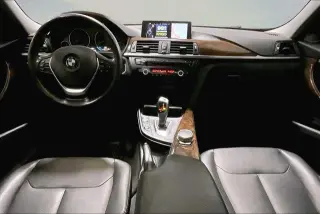 Sedán BMW 3 Series 2015 AWD 328i xDrive 4dr