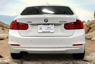 Sedán BMW 3 Series 2015 AWD 328i xDrive 4dr