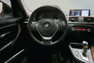 Sedán BMW 3 Series 2015 AWD 328i xDrive 4dr