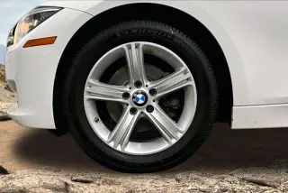 Sedán BMW 3 Series 2015 AWD 328i xDrive 4dr
