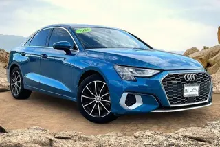 Audi A3 2022 AWD quattro Premium 40 TFSI 4dr Sedán