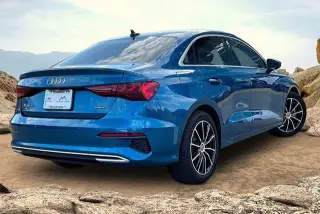Audi A3 2022 AWD quattro Premium 40 TFSI 4dr Sedán