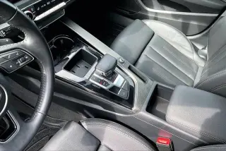 Audi A4 2020 AWD quattro Premium 45 TFSI 4dr Sedán