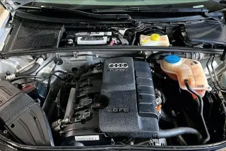 Audi A4 2006 AWD 2.0T quattro 4dr Sedán 6M