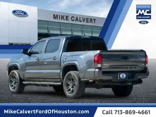 Toyota Tacoma 2022 4x4 SR V6 4dr Double Cab 5.0 ft SB