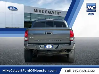Toyota Tacoma 2022 4x4 SR V6 4dr Double Cab 5.0 ft SB