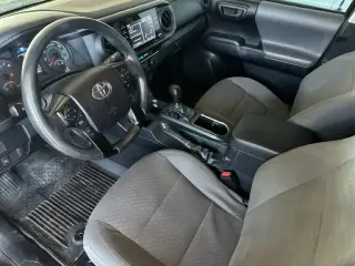 Toyota Tacoma 2022 4x4 SR V6 4dr Double Cab 5.0 ft SB