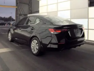 Nissan Sentra 2024 S 4dr Sedán