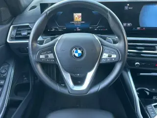 BMW Serie 3 2024 330i 4dr Sedán