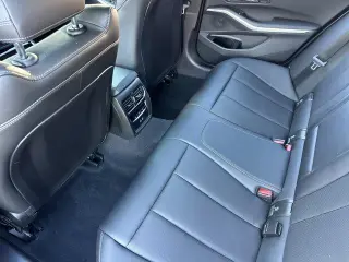 BMW Serie 3 2024 330i 4dr Sedán
