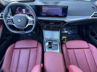 Sedán BMW 3 Series 2025 330i 4 puertas