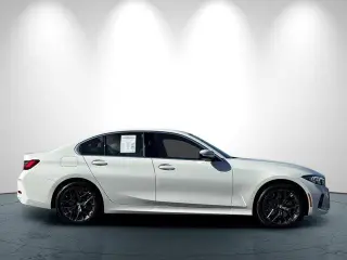 Sedán BMW 3 Series 2025 330i 4 puertas