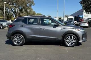 Nissan Kicks 2024 SV 4dr Crossover