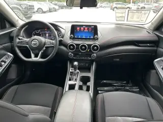 Nissan Sentra 2024 SR Sedán 4 puertas