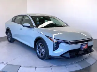 Kia K4 2026 LXS 4dr Sedán