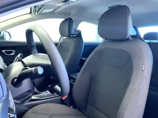 Kia K4 2026 LXS 4p Sedan