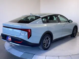 Kia K4 2025 LXS 4dr Sedán