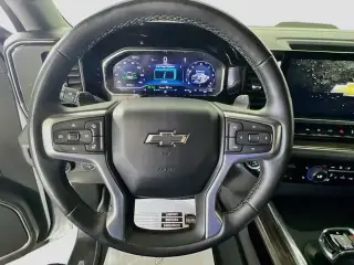 Chevrolet Silverado 1500 2024 4x4 LT Trail Boss 4dr Crew Cab 6.6 ft. SB