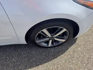 Kia Forte 2017 EX 4dr Sedán