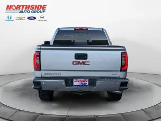 GMC Sierra 1500 2017 4x4 SLT 4dr Crew Cab 5.8 ft. SB