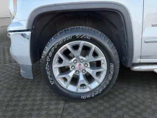 GMC Sierra 1500 2017 4x4 SLT 4dr Crew Cab 5.8 ft. SB