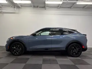 Ford Mustang Mach-E 2023 AWD Premium 4dr SUV