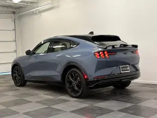 Ford Mustang Mach-E 2023 AWD Premium 4dr SUV