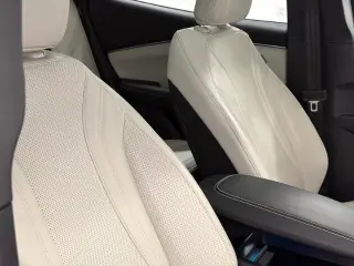 Ford Mustang Mach-E 2023 AWD Premium 4dr SUV